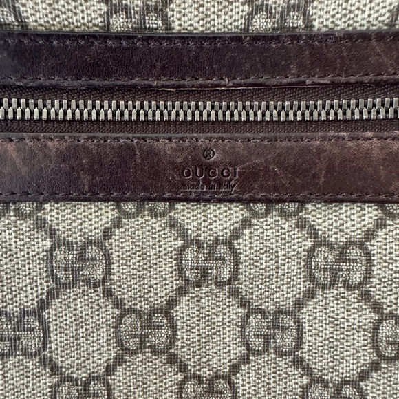 Gucci wristlet 🇮🇹 🔥 - Picture 2 of 11